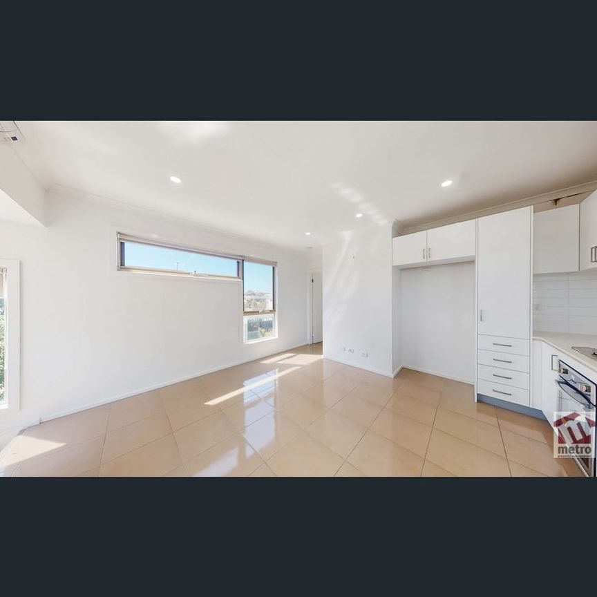 YEAR ROUND COMFORT! - Photo 1