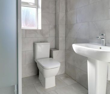 2 bedroom bungalow to rent - Photo 1