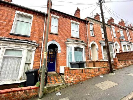 1 bedroom in a house share to rent - Photo 5