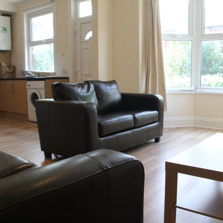 5 Bed - 4 St. Anns Mount, Burley, Leeds - LS4 2PH - Student - Photo 1