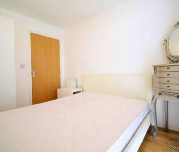 1 bedroom property to rent in Brentford - Photo 2