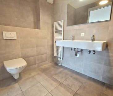 Te huur: Appartement Laakweg in Den Haag - Photo 2