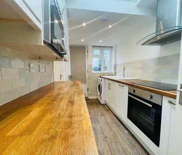 Yarmouth, PO41 - Photo 6