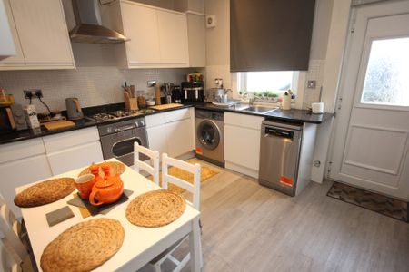 Wellington Street, Preston - Photo 3