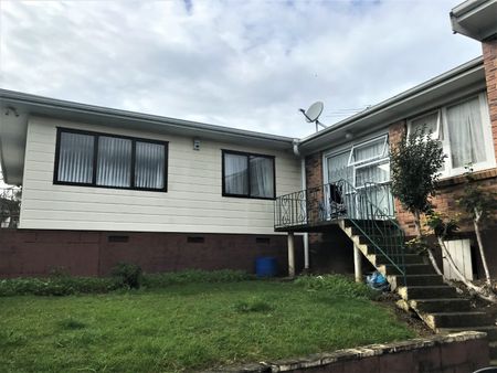 MANUREWA, 1 BEDROOM - Photo 4