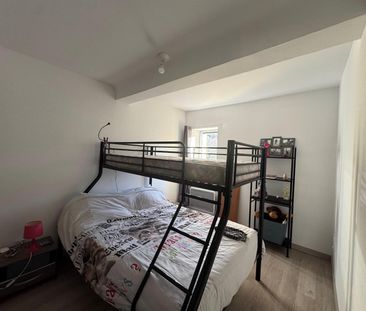 Location Appartement 3 pièces 45m² ROUGIERS 83170 - Photo 2