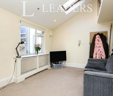 Studio to rent - Photo 2