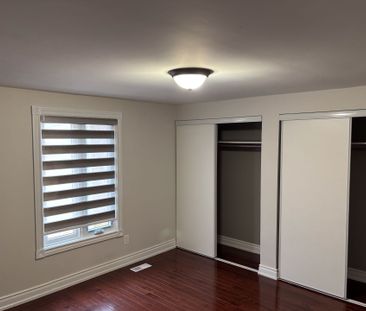 For Lease - 60 Trott Square, Toronto, Ontario - Photo 4