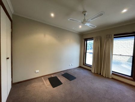 2/194 Gladstone Street, Maryborough - Photo 5