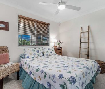 Spacious Bayside Family Home in Leafy Wakerley - Photo 5