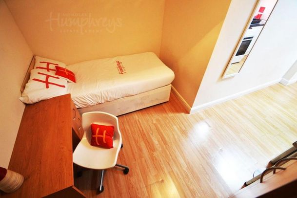 Studio to rent - Photo 1