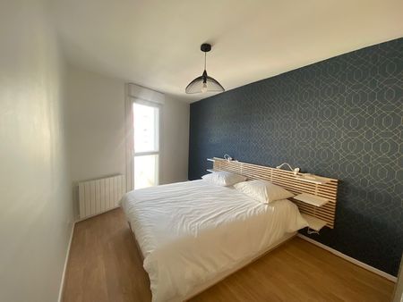 Location Appartement 3 pièces 64m² - Photo 2