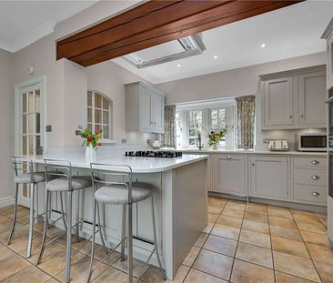 A five bedroom character converted coach house in a sought after location. - Photo 1