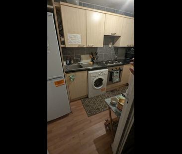 Room in a Shared House, London, W2 - Photo 5