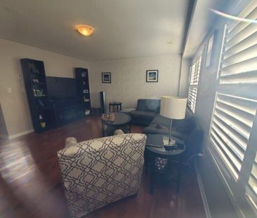 For Lease - 68 Lathbury Street, Brampton, Ontario - Photo 2