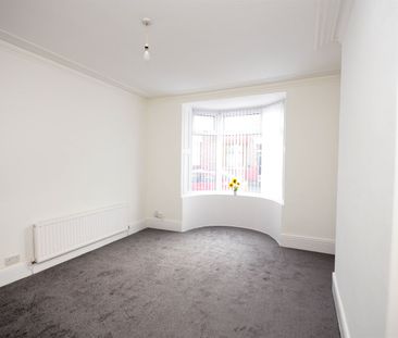 2 bed flat to rent in Wharton Street, South Shields, NE33 - Photo 1