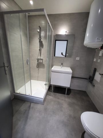 STUDIO AVEC COIN CHAMBRE AV DE LA REPUBLIQUE/MONTFERRAND - Photo 5