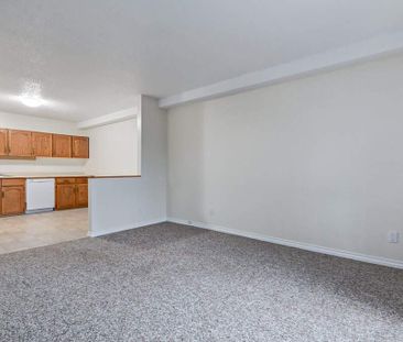1 Bedroom - Photo 3