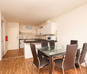 4 bedroom townhouse to rent - Photo 3