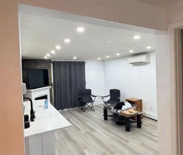 UPPER PORTION - 14 CHESTERTON LANE — 3 Bedroom - Photo 1