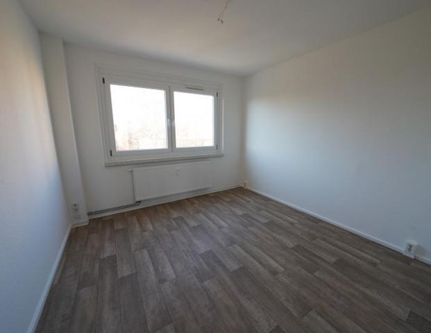 3-Raum-Wohnung mit Balkon auf dem südlichen Sonnenberg - Foto 1