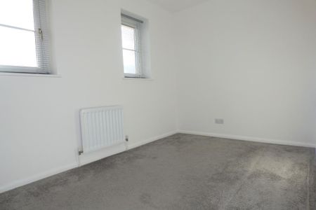 Terraced House - Photo 2