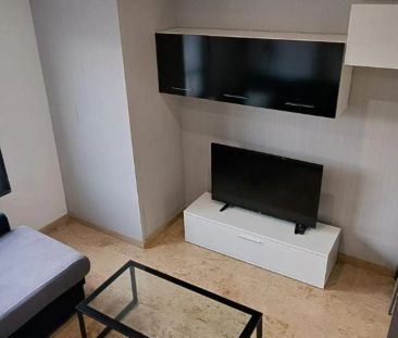 Piso de alquiler en Carrer la Carátula, 3, Ciutat Universitària - Photo 2