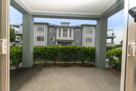 High End Apartment in the Heart of Orewa - Photo 5