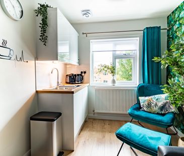 106LR - Professional Co-Living Property - Photo 4