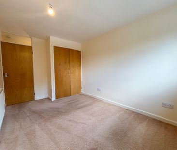 1 bed flat to rent in School Lane, Prescelly Court School Lane, CV8 - Photo 5