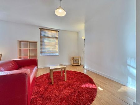 1 bedroom flat to rent - Photo 2