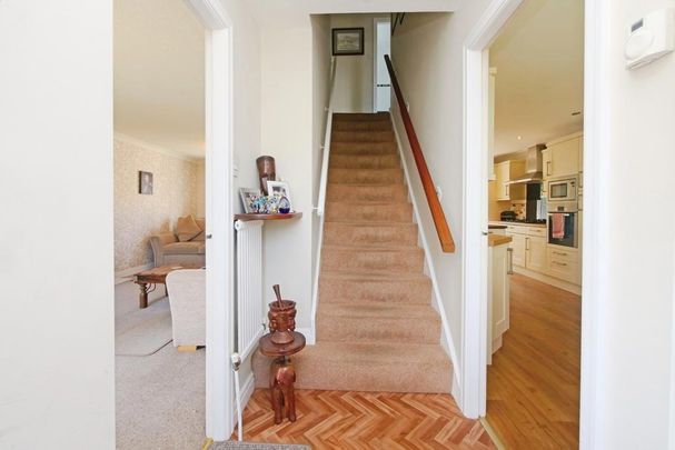 4 bedroom detached house to rent - Photo 1