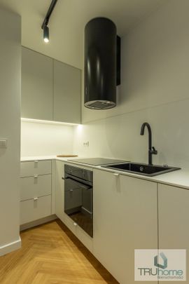 C.O. podłogowe, balkon, garaż | 1-sza Dzielnica - Zdjęcie 1