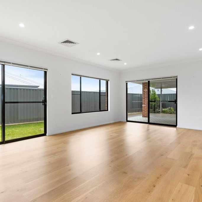 Spacious Modern Family Home in Prime Wellard Location - Photo 1