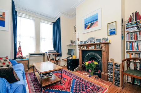 2 bedroom ground floor flat to rent - Photo 2