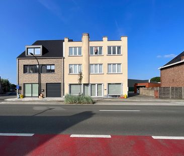 ZONNIG APPARTEMENT IN HET HARTJE VAN WAARDAMME met 2 slaapkamers. - Photo 2