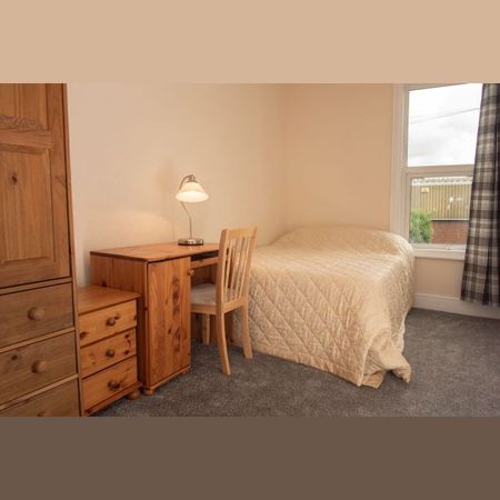 79 Milbourne Street – First Floor Flat - Photo 3