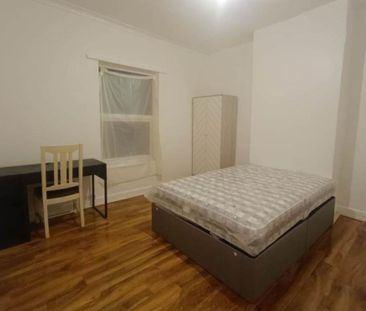 Room in a Shared House, Norway Street, M6 - Photo 2