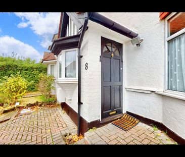 4 Bed Semi-Detached House, Highcroft Gardens, NW11 - Photo 6
