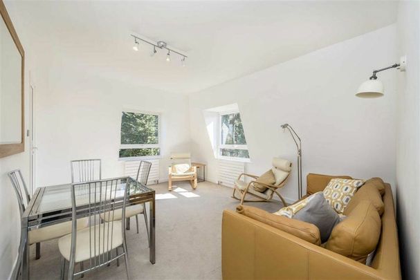 Twickenham Road, Teddington, TW11 - Photo 1