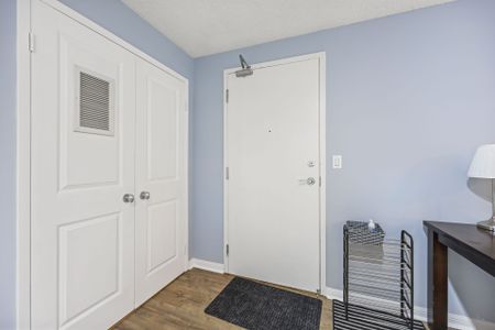 For Lease - 11 St Joseph Street Unit# 407, Toronto, Ontario - Photo 4