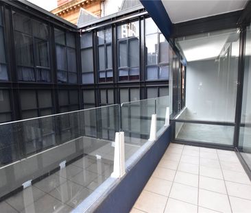 201/668 Bourke Street - Photo 2