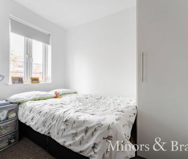 6 bedroom detached bungalow to rent - Photo 6