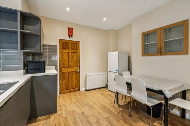 3 bedroom property to rent - Photo 1