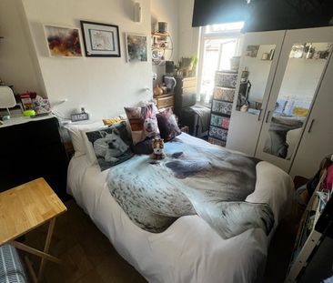 3 Bed Terraced House, Vernon Road, E15 - Photo 1