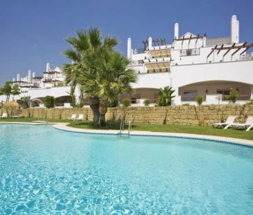 Alquiler de piso en Calle Leo - Photo 2