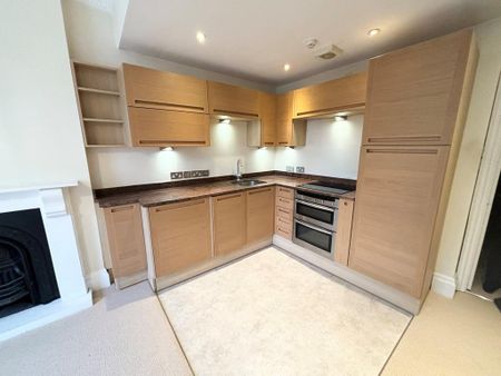 2 bedroom apartment to rent - Photo 4