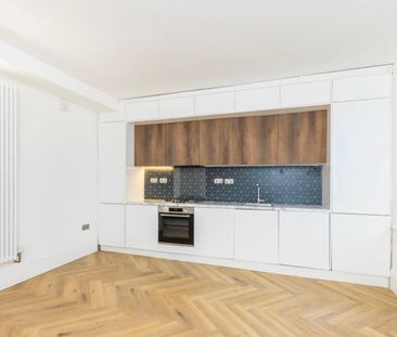 1 Bed Flat, Photo Studios, E17 - Photo 6