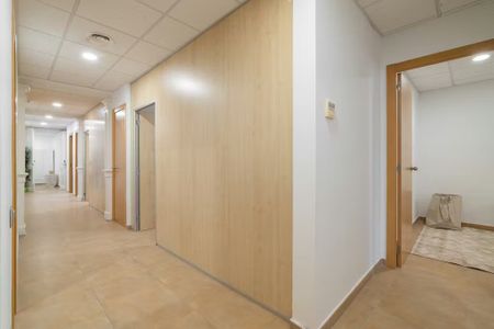 Carrer de Bailèn, Barcelona, Catalonia 08010 - Photo 2