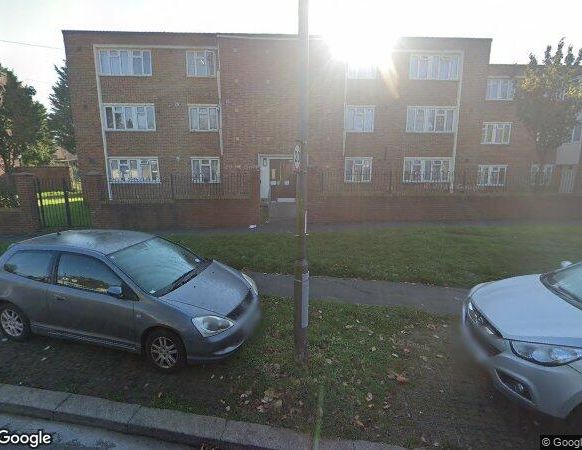 2 Bed Flat, Gill Ave, BS16 - Photo 1